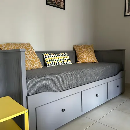 S-house