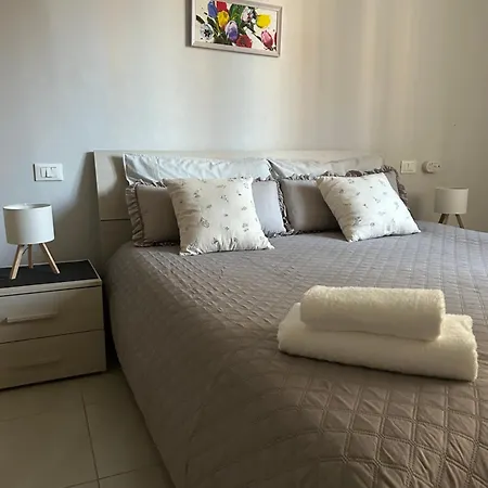 Apartment S-house